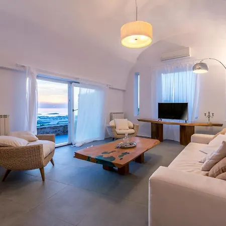 Plintri Sleeps 16 Pool Air Con Wifi Βίλα Παραλία Super Paradise